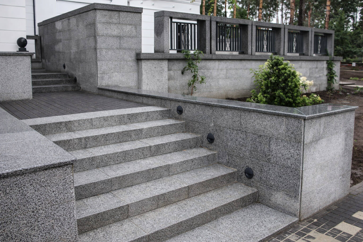 Фонтан из камня