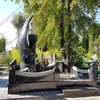 Ёлитный мемориальный комплекс с бюстом  Киев